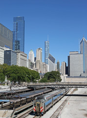 Obraz na płótnie Canvas Downtown Chicago, commuter train station