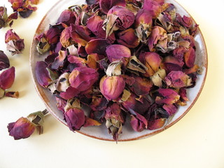 Getrocknete Rosenblüten