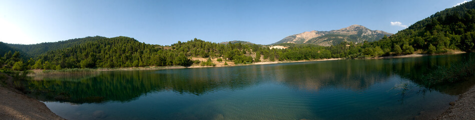 Fototapeta na wymiar Lake Tsivlou, Greece