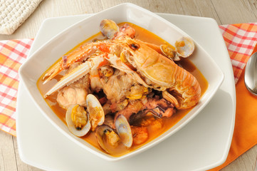Zuppa di pesce