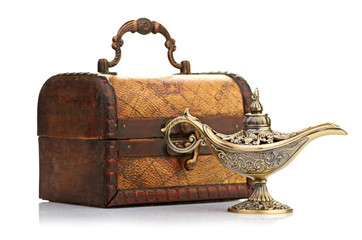 chest and aladin lamp
