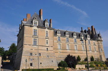 Fototapeta na wymiar Château de DURTAL dans le MAINE-ET-LOIRE
