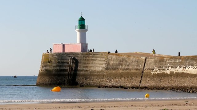 Petite jet&eacute;e des Sables d'Olonne