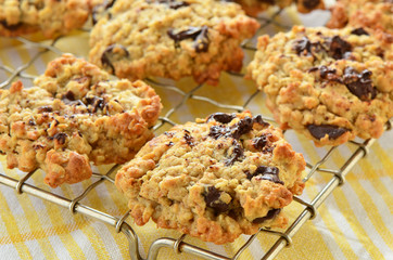 Chocolate chip oatmeal cookies