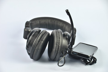 Headphone and smartphone