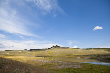  yellowstone national park © alekseykh