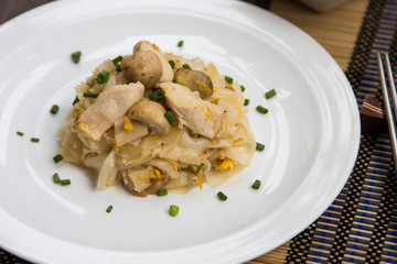 Fried noodles.