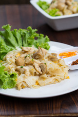 Fried noodles.