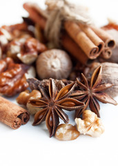 Anise with cinnamon,nutmeg and walnuts