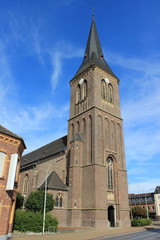 Fototapeta na wymiar St. Ulrich Kirche Alpen
