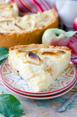 Apple pie with cream filling