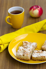 Apple cakes