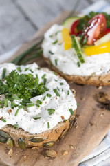 Curd with fresh Herbs