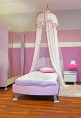 Pink girl bedroom © Tatty