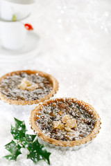 Obraz na płótnie Canvas christmas tart with mincemeat and candied peel