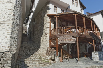 Fototapeta na wymiar Old town Melnik with traditional houses and pyramid loose rocks