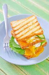 egg with bread