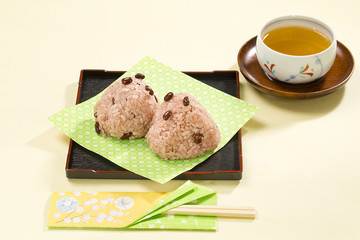 赤飯・おにぎり