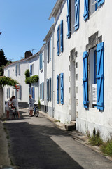 Le quartier de Banzeau à Noirmoutier. - obrazy, fototapety, plakaty