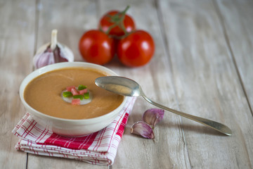Gazpacho fresco para disfrutar en verano