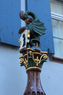 Basel Basilisk Figur Brunnen