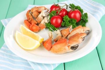 Boiled crab claws