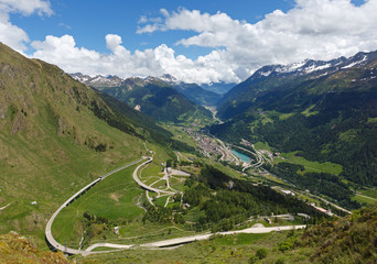 Fototapeta na wymiar Summer Alps mountain pass