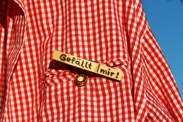 hemd mit waescheklammer gefaellt mir I