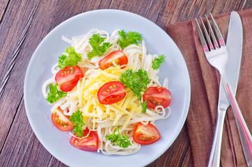 pasta with cheese and tomato