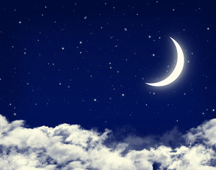 Obraz na płótnie Canvas Księżyc i gwiazdy w nocnym niebie pochmurnie