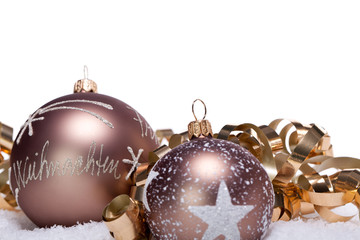 fetsliche weihnachts dekoration in bronze braun kugeln
