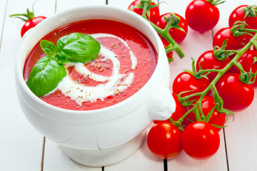 Tomato soup with fresh grape tomatoes