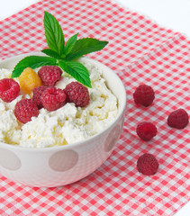 cheese with raspberries