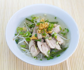 Chicken clear noodle soup