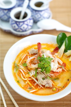 Thai Dishes, Tom Yam Koong soup with noodles