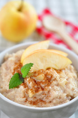 Milchreis mit Apfel und Zimt