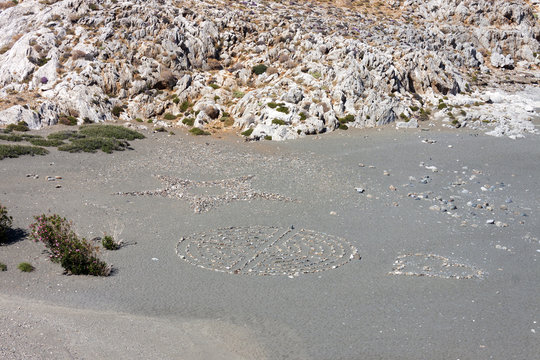 labyrinth on the beach in crete lendas