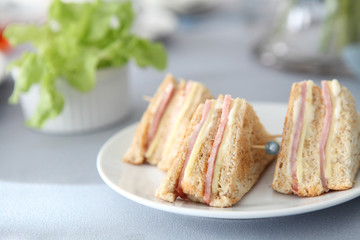 sandwich ham and cheese