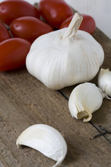 Garlic and tomatoes