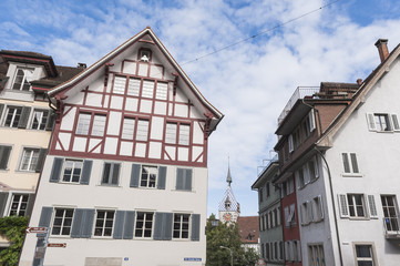Fototapeta na wymiar Pociąg City, z zabytkową wieżą zegarową, historyczne budynki, Szwajcaria