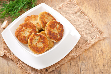 cutlets cauliflower with dill and garlic