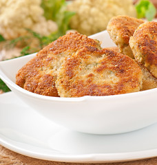 cutlets cauliflower with dill and garlic