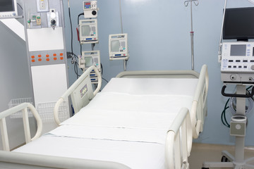 Equipped hospital room
