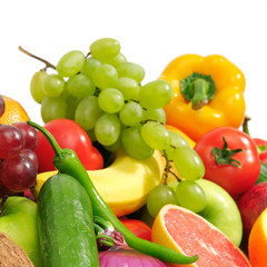 Fototapeta na wymiar fresh fruits and vegetables isolated on white background
