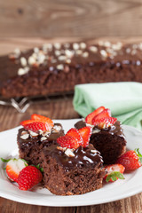 Gingerbread cake with chocolate and hazelnuts