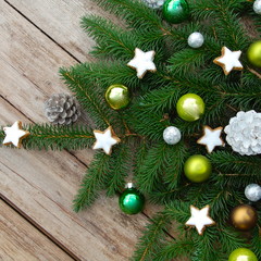 Tannengrün und Zimtsterne