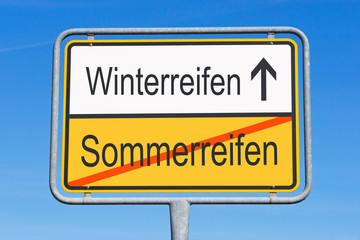 Obraz premium Winterreifen - Reifenwechsel