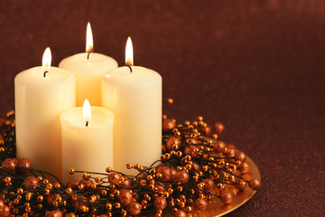 Advent wreath with glitter background