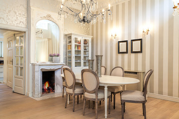 Vintage mansion - dining corner