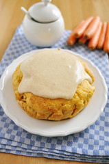 Möhren Kuchen mit Frischkäse Frosting